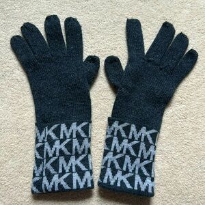 MICHAEL Michael Kors Gray MK Logo Gloves